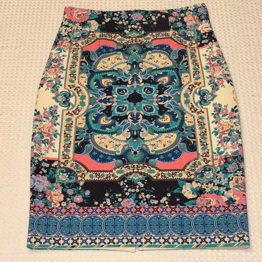 Champagne & Strawberry Floral Pencil Skirt Size Large
